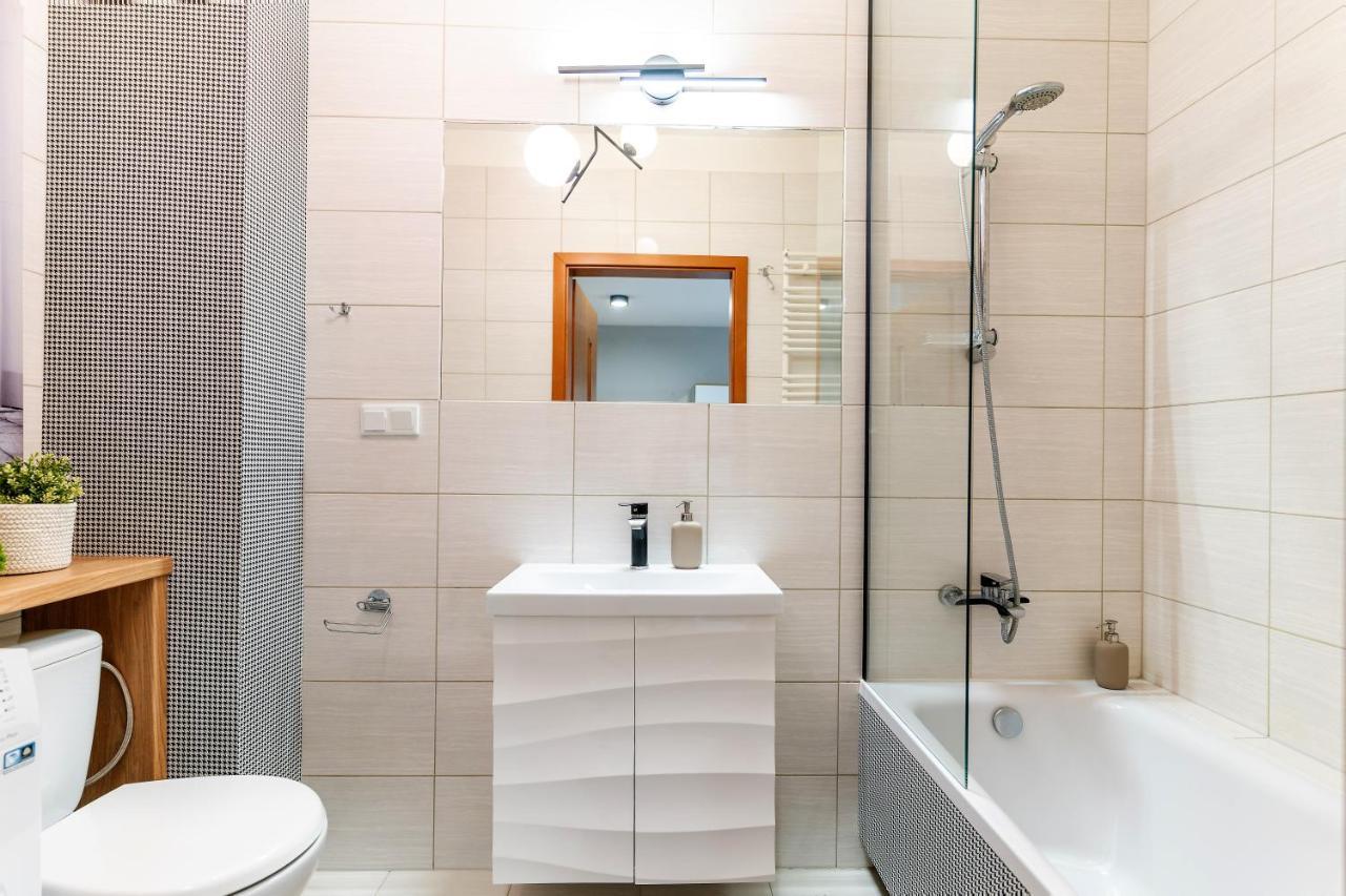 Marina Apartment - Przy Jeziorze, Taras, Tv55" Z Netflix I Prime, Parking อิวาวา ภายนอก รูปภาพ