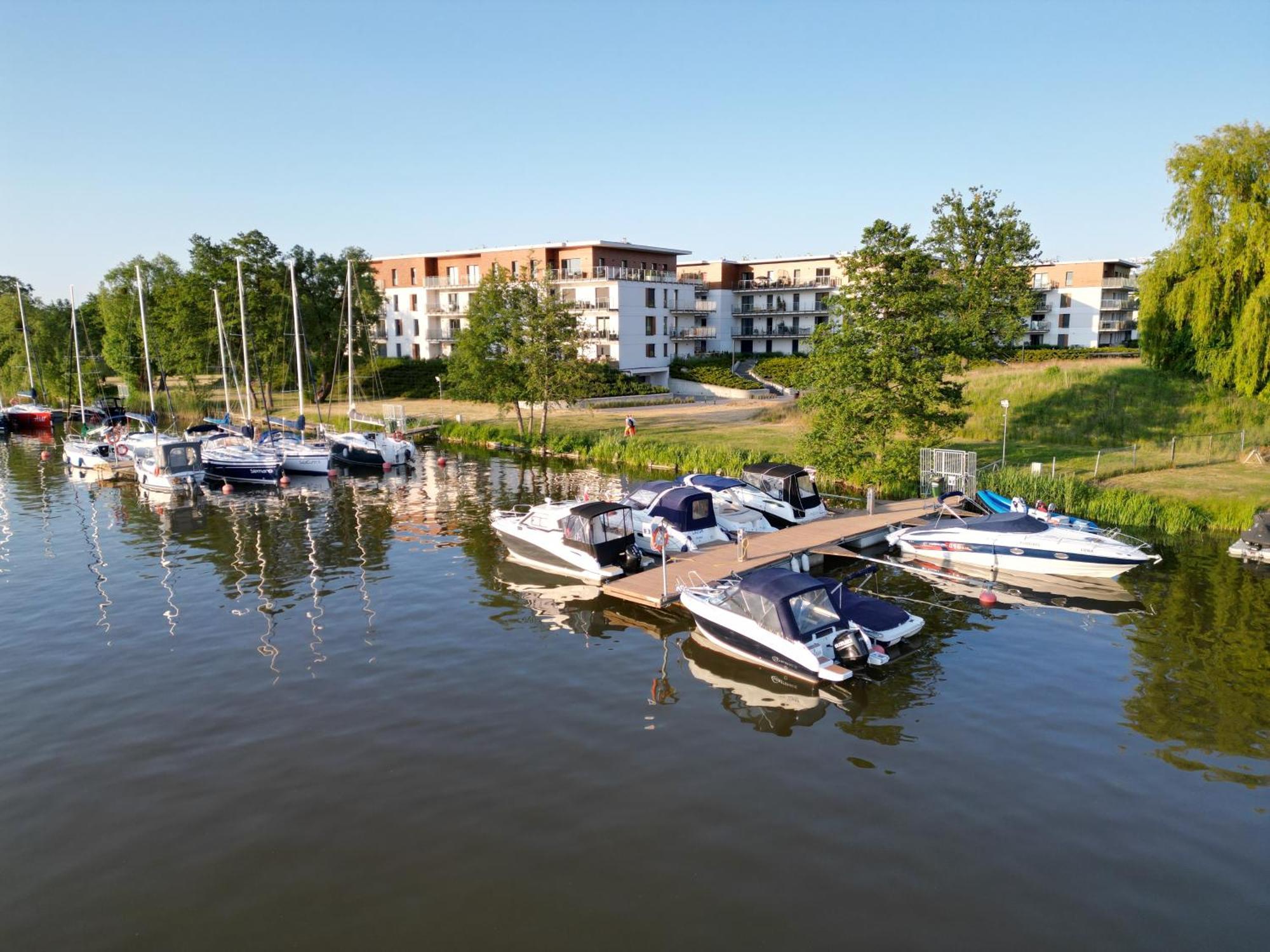 Marina Apartment - Przy Jeziorze, Taras, Tv55" Z Netflix I Prime, Parking อิวาวา ภายนอก รูปภาพ